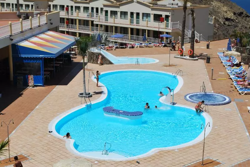 Apartamentos Natural Park