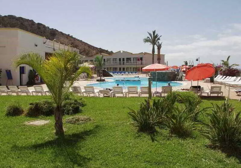 Apartamentos Natural Park