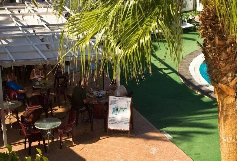 Apartamentos Parque Tropical En Lanzarote