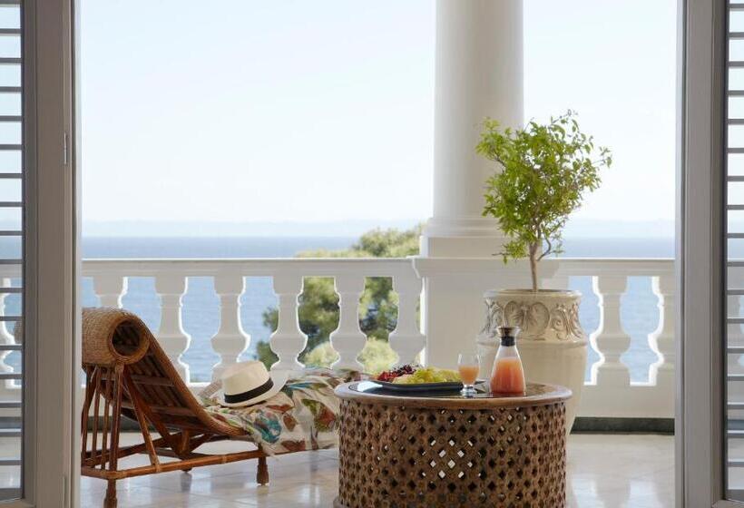 אתר נופש The Danai