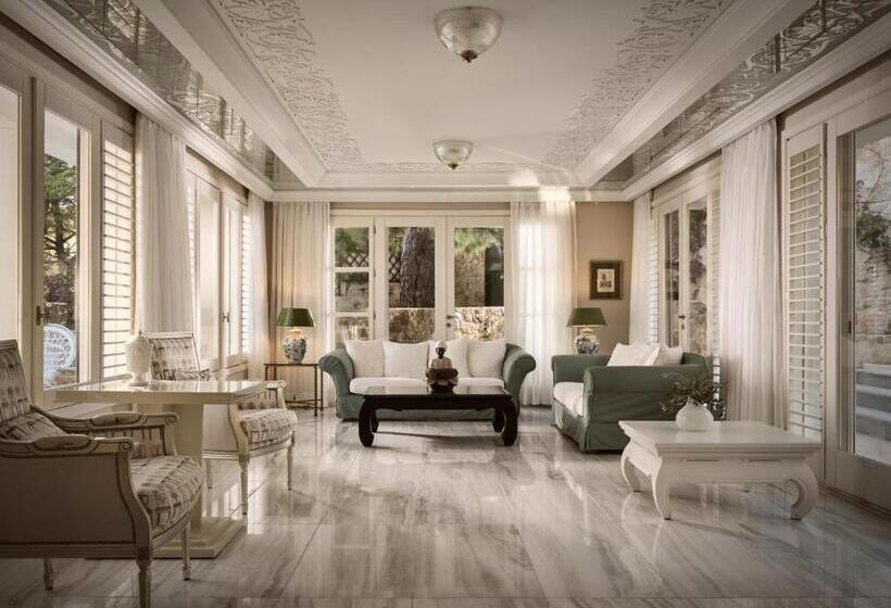 אתר נופש The Danai