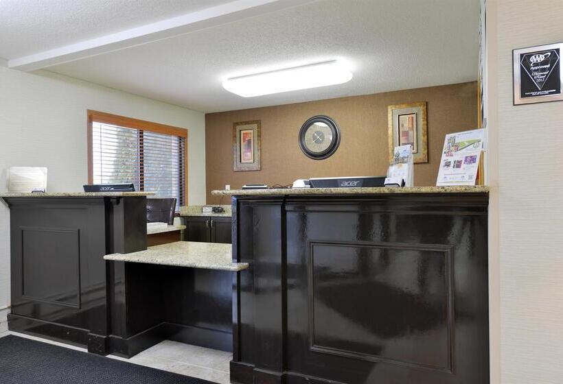 Hotel Americas Best Value Inn And Suites Bismarck