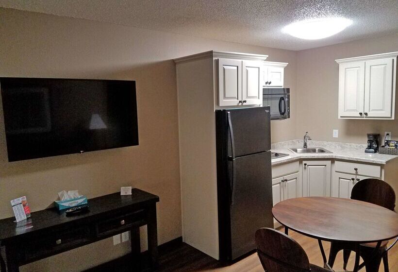 Hotel Americas Best Value Inn And Suites Bismarck