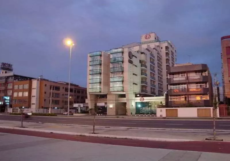 Bourbon Vitoria Residence Hotel