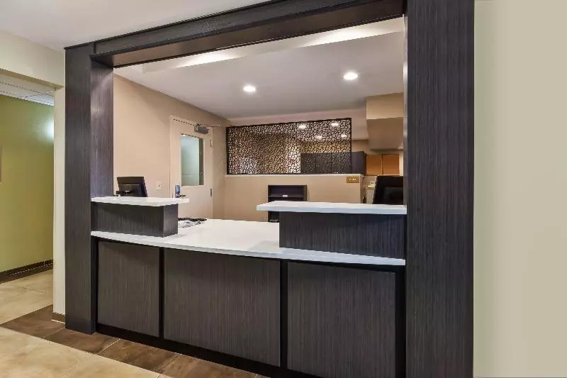 酒店 Candlewood Suites Huntersville Lake Norman Area, An Ihg