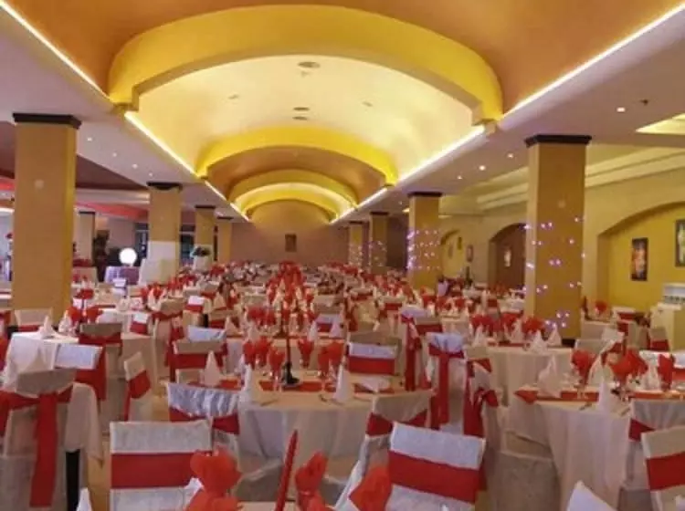 هتل Club Almoggar Garden Beach