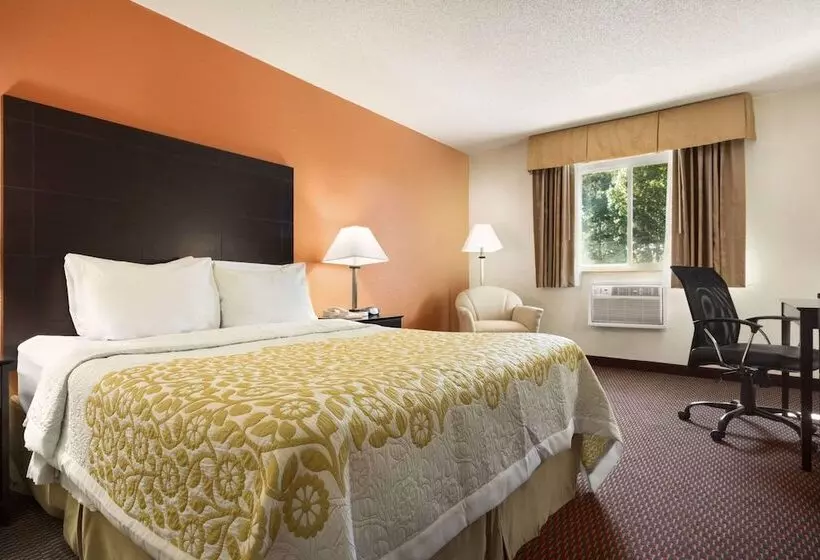 בית מלון כפרי Days Inn By Wyndham Greenwood Sc