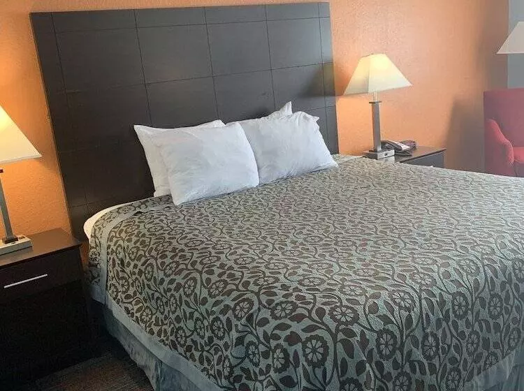 בית מלון כפרי Days Inn By Wyndham Greenwood Sc