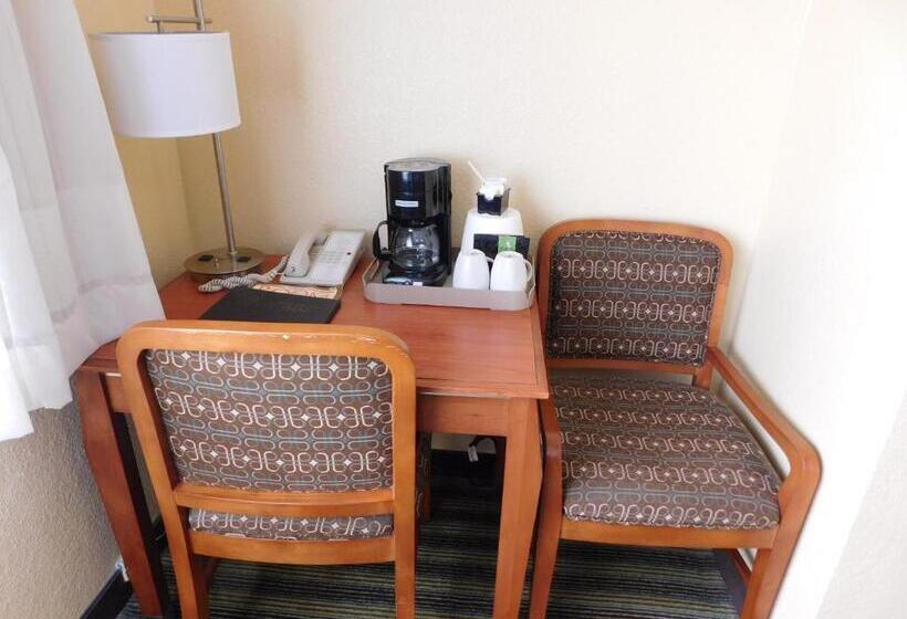 هتل Deer Haven Inn