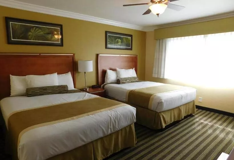 Отель Deer Haven Inn