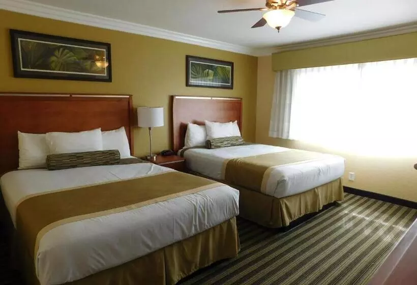 Отель Deer Haven Inn