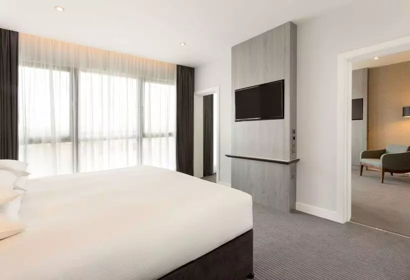 Hotel Doubletree By Hilton Edinburgh Queensferry Crossing