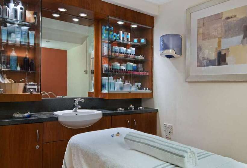 فندق Hilton East Midlands Airport