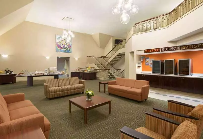 酒店 Ivey Spencer Leadership Centre