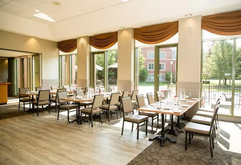 酒店 Ivey Spencer Leadership Centre