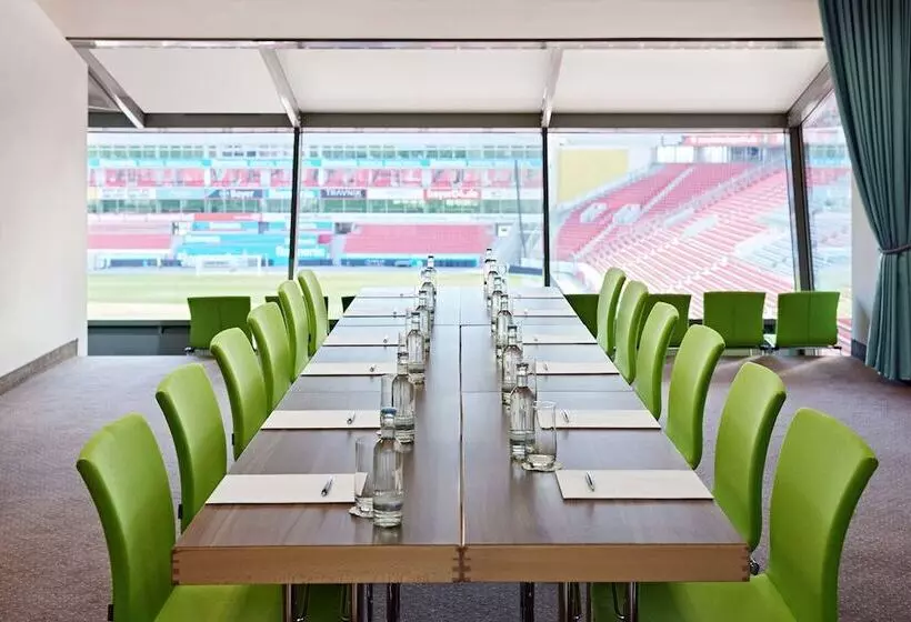 Lindner Hotel Leverkusen Bayarena, Part Of Jdv By Hyatt