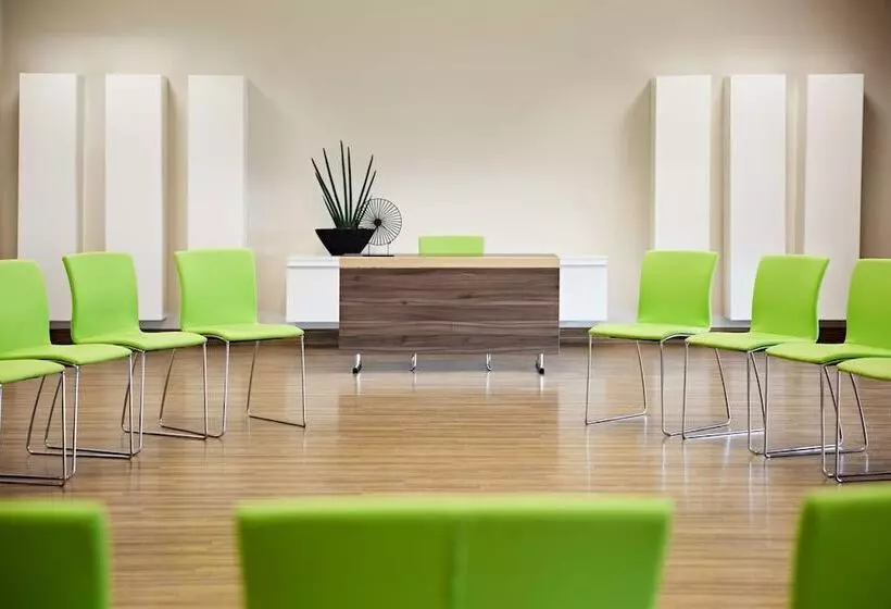 Lindner Hotel Leverkusen Bayarena, Part Of Jdv By Hyatt