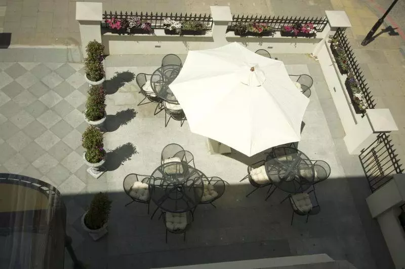 Hotelli The London Pembury