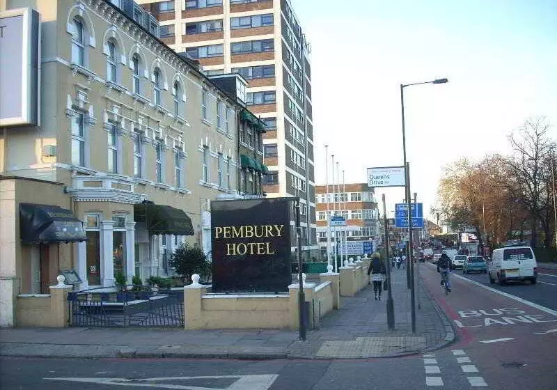 Hotelli The London Pembury