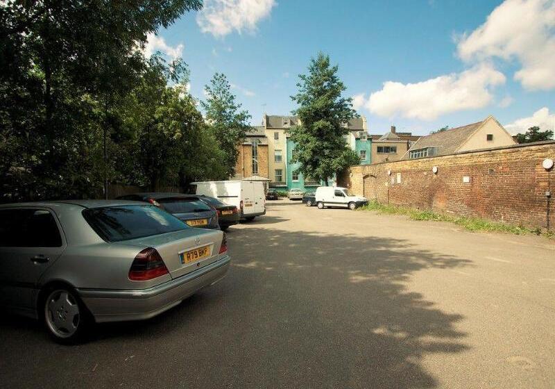 فندق The London Pembury