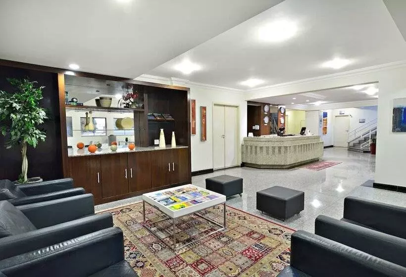 فندق Plaza Inn Flat Araxa