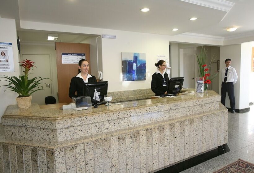 酒店 Plaza Inn Flat Araxa