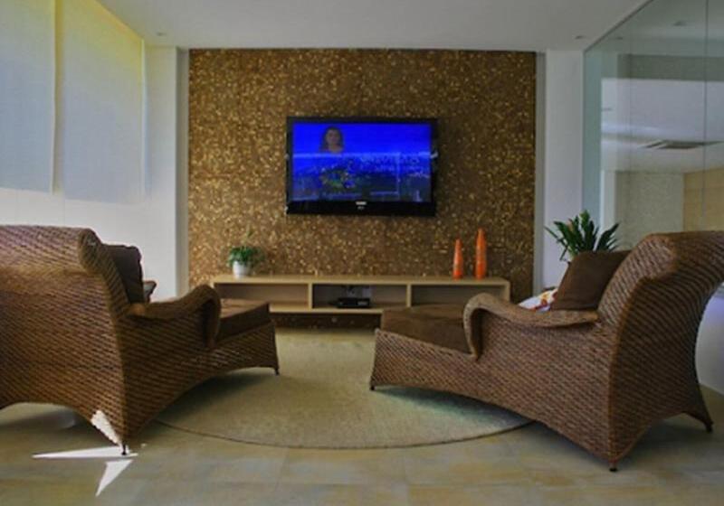 בית מלון כפרי Porto Sol Ingleses