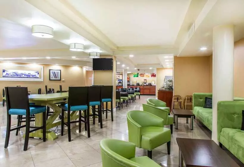 호텔 Quality Inn & Suites Middletown Newport
