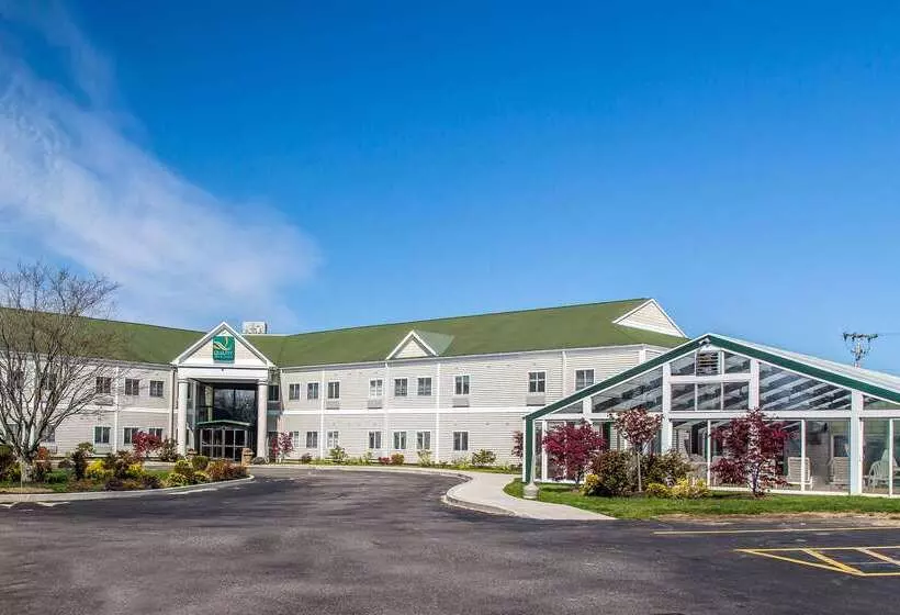 호텔 Quality Inn & Suites Middletown Newport