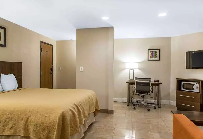 호텔 Quality Inn & Suites Middletown Newport