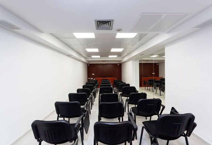 酒店 Reverence Life