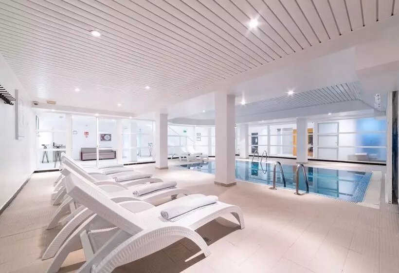 هتل Reverence Life