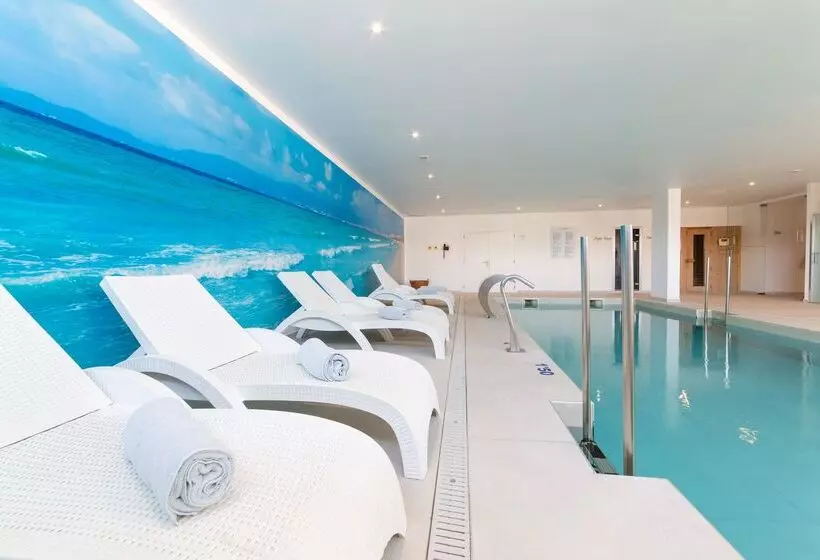 هتل Reverence Life