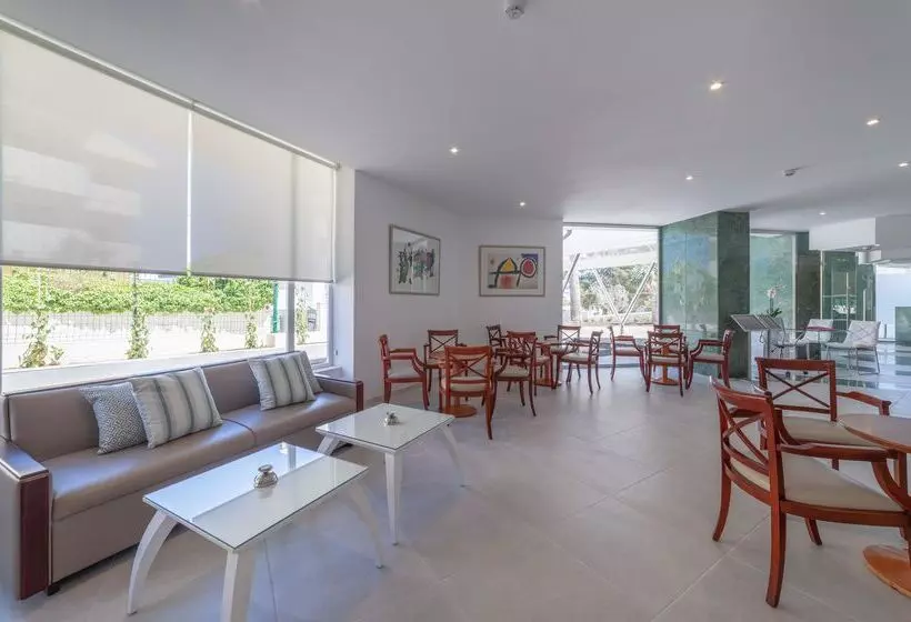 هتل Reverence Life