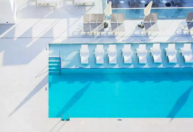 هتل Reverence Life