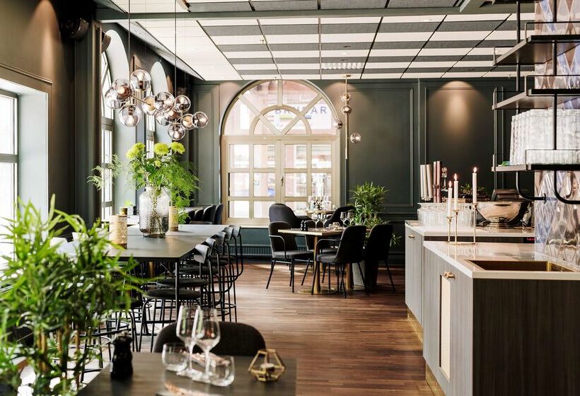 هتل Scandic Star Sollentuna