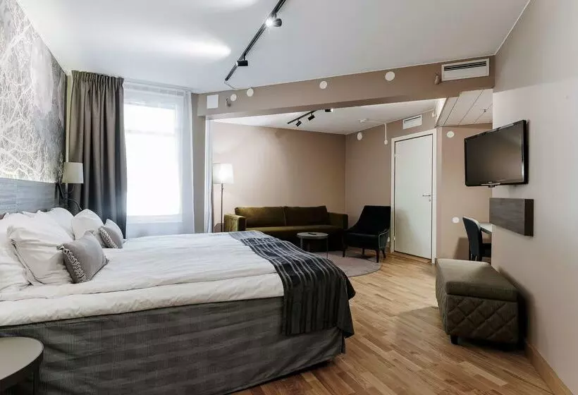 Отель Scandic Star Sollentuna