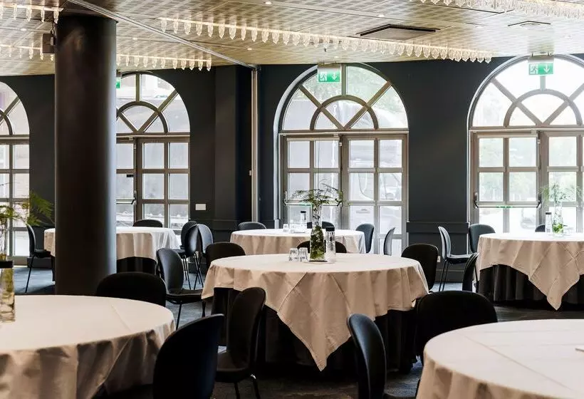 Отель Scandic Star Sollentuna