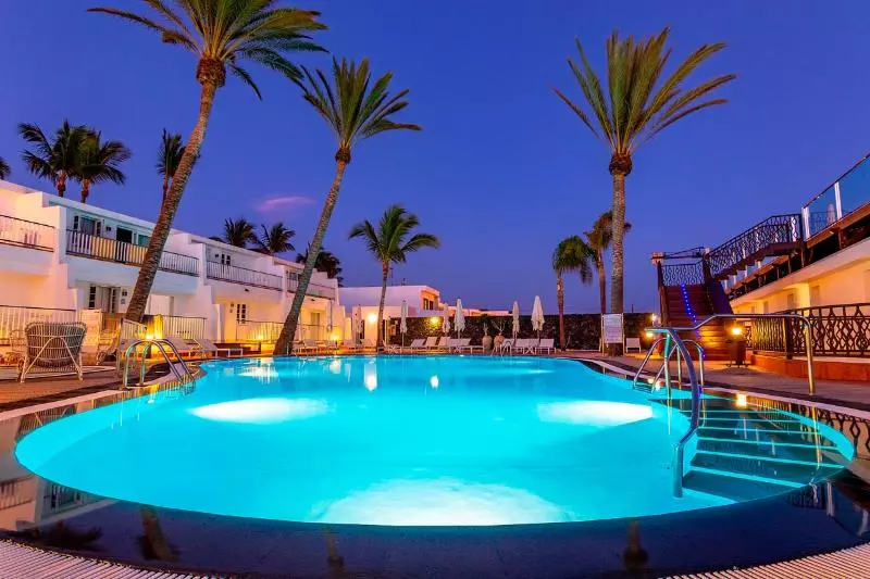 Plus Fariones Apartamentos