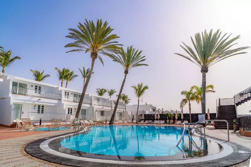 Plus Fariones Apartamentos