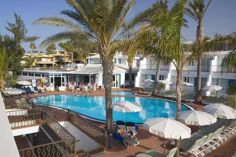 Plus Fariones Apartamentos