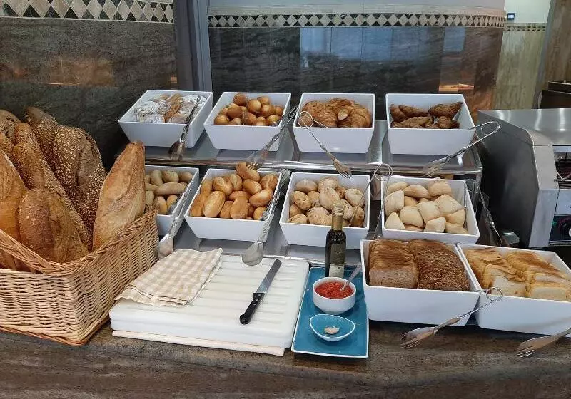 Plus Fariones Apartamentos