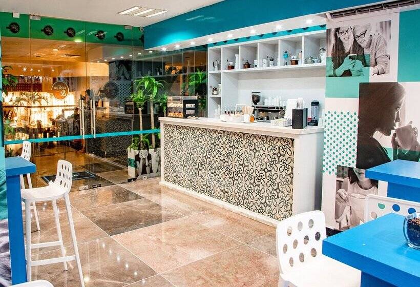 استراحتگاه Oasis Palm