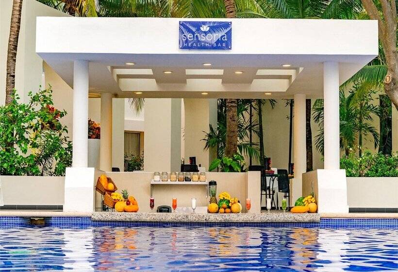 استراحتگاه Oasis Palm