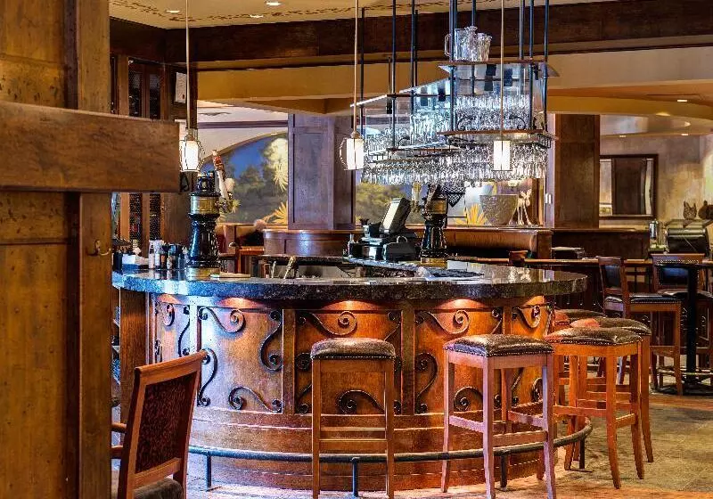 אתר נופש Sun Peaks Grand Hotel & Conference Centre