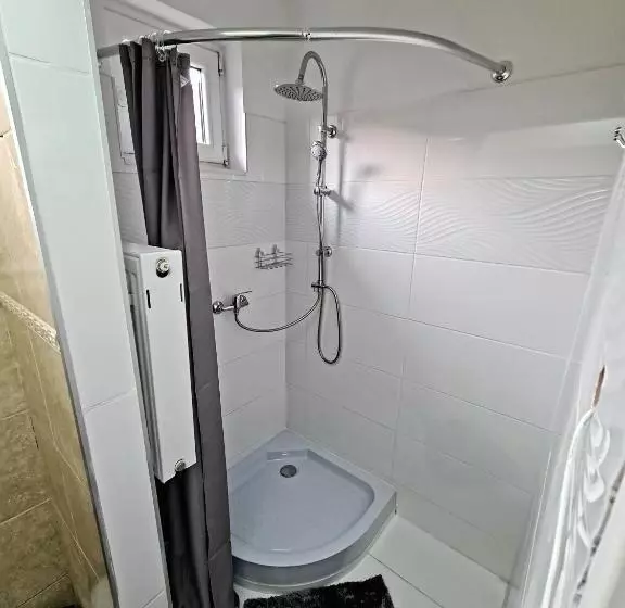 ペンション Airport Luxury Apartman 42