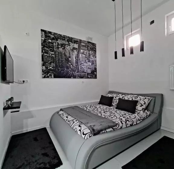 ペンション Airport Luxury Apartman 42
