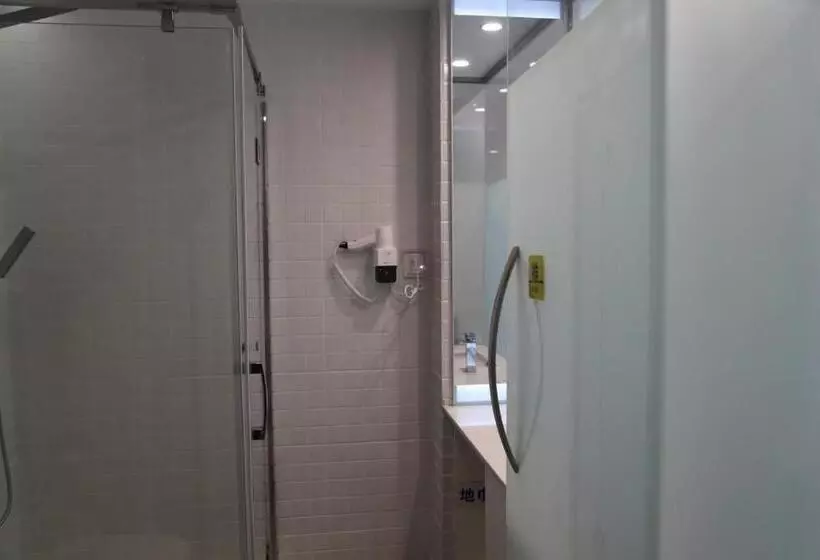 7 Days Hotel Taixing Wenchang Road Branch