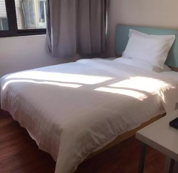 7 Days Hotel Taixing Wenchang Road Branch