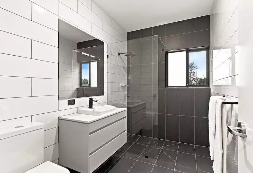 Avenue Motel Apartments